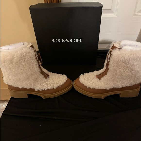 COACH LEONA SHEARLING BOOTS SZ 11 - Picture 4 of 9